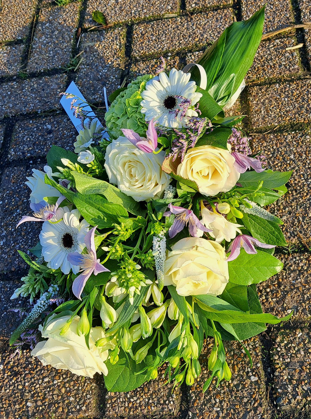 Rouwboeket Witte Sereniteit