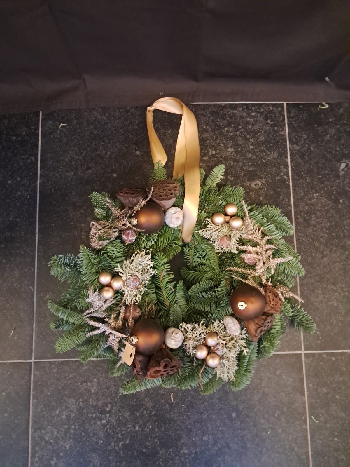 Kerstkrans goud 30 cm